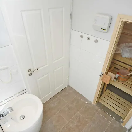 Haus Breitenstein 度假居