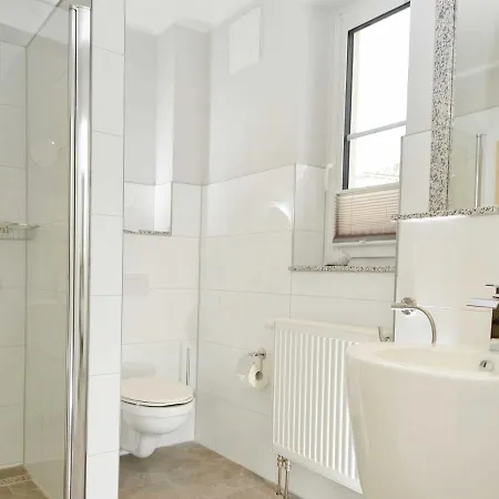 Haus Breitenstein 巴贝